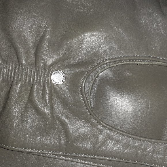 RUDSAK-Foldover-Ruched-Clutch - Picture 2 of 8